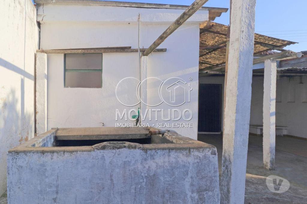 Comprar Loja Golegã - Fotos para RESERVADO - Terreno com Moradia térrea, para venda, situada...