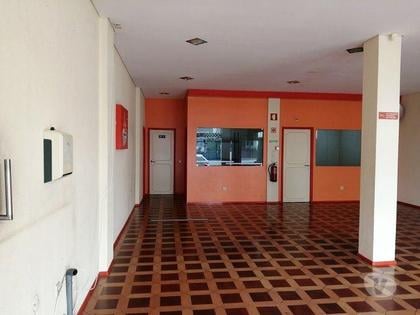 Venda imóveis comerciais - Fotos para Loja em Alfena para clinica minimercado cabeleireira