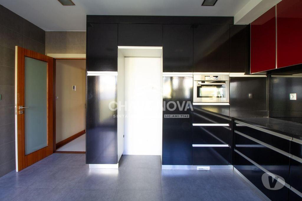 Apartamentos a venda Póvoa de Varzim - Fotos para Povoa-de-varzim-Moradia T4 Povoa Varzim (OD 01418)