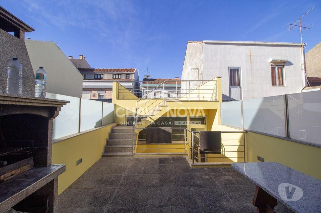 Apartamentos a venda Póvoa de Varzim - Fotos para Povoa-de-varzim-Moradia T4 Povoa Varzim (OD 01418)
