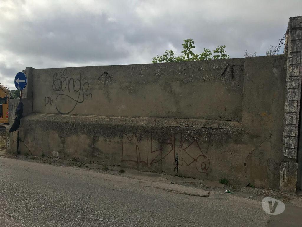 Comprar Loja Almada - Fotos para Terreno urbano no centro Monte de Caparica para edifício com...