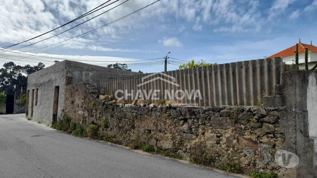 Apartamentos a venda Santa Maria da Feira - Fotos para Moradia Térrea para restauro em S. Paio de Oleiros (MAD 01170)