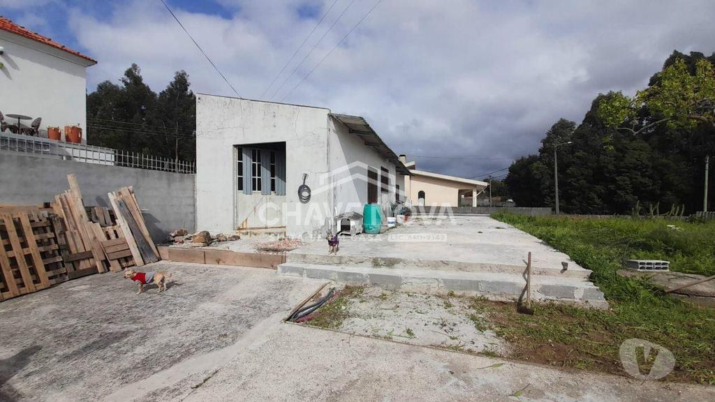 Apartamentos a venda Santa Maria da Feira - Fotos para Moradia Térrea para restauro em S. Paio de Oleiros (MAD 01170)