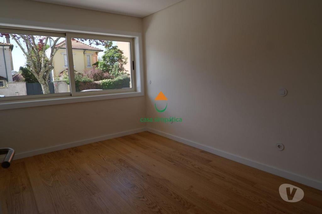 Apartamentos a venda Porto - Fotos para Porto-T3 com terraço na Boavista (CS-393G)