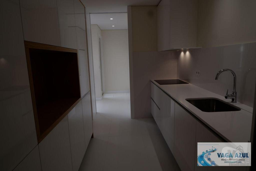 Apartamentos a venda Porto - Fotos para Apartamento T3 com Garagem Individual Recuperado à Avenida da