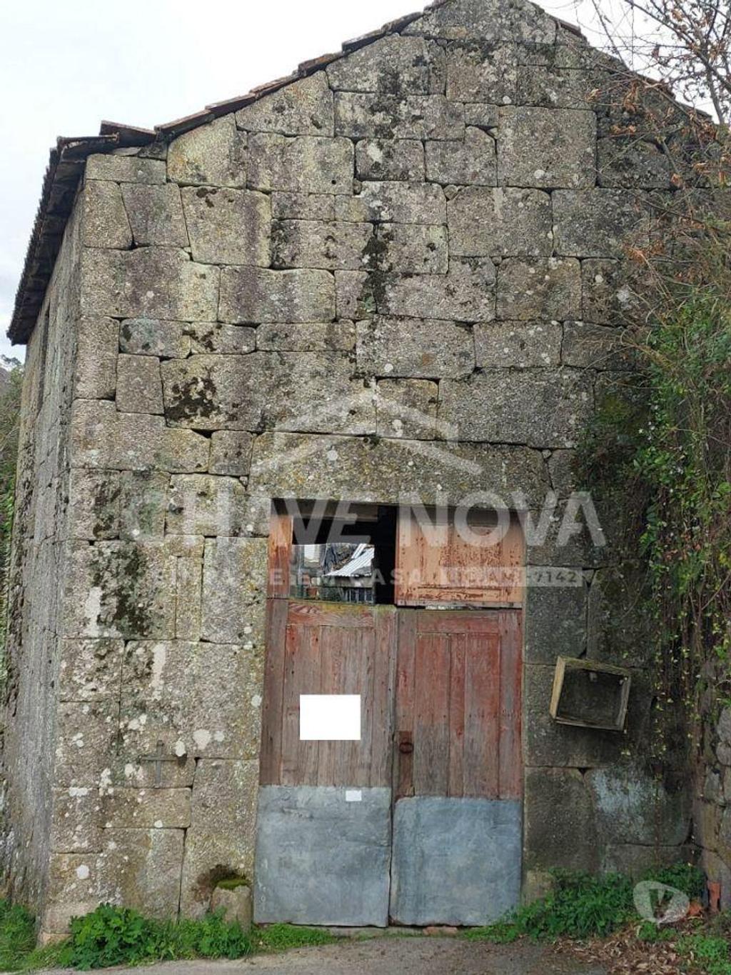 Terrenos Cinfães - Fotos para Cinfaes-Moradia Quinta em Cinfães para Restauro (MAD 01178)