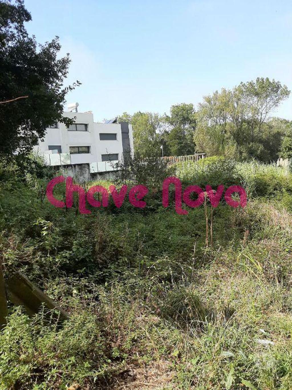 Terrenos Vila Nova de Gaia - Fotos para Vila-nova-de-gaia-Terreno Com 1.500 m² em Gulpilhares (AR 01403)