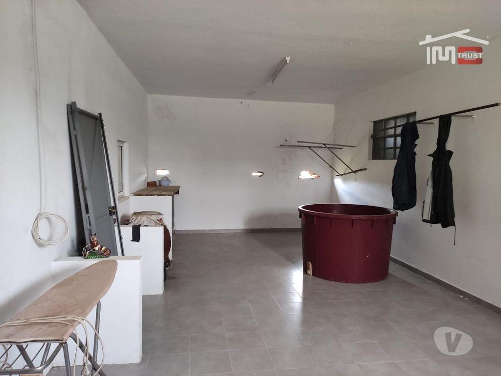 Apartamentos a venda Alvaiázere - Fotos para Ótima moradia de 2 pisos, em bom estado, com furo e logradouro