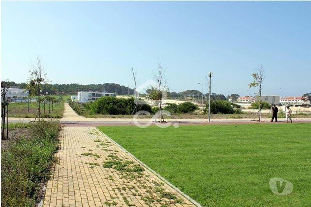 Terrenos Alcobaça - Fotos para Lote de construção para 5 moradias em banda na praia da Pedra do