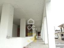 Edificio de habitação e comercio em Coruche ( por concluir)