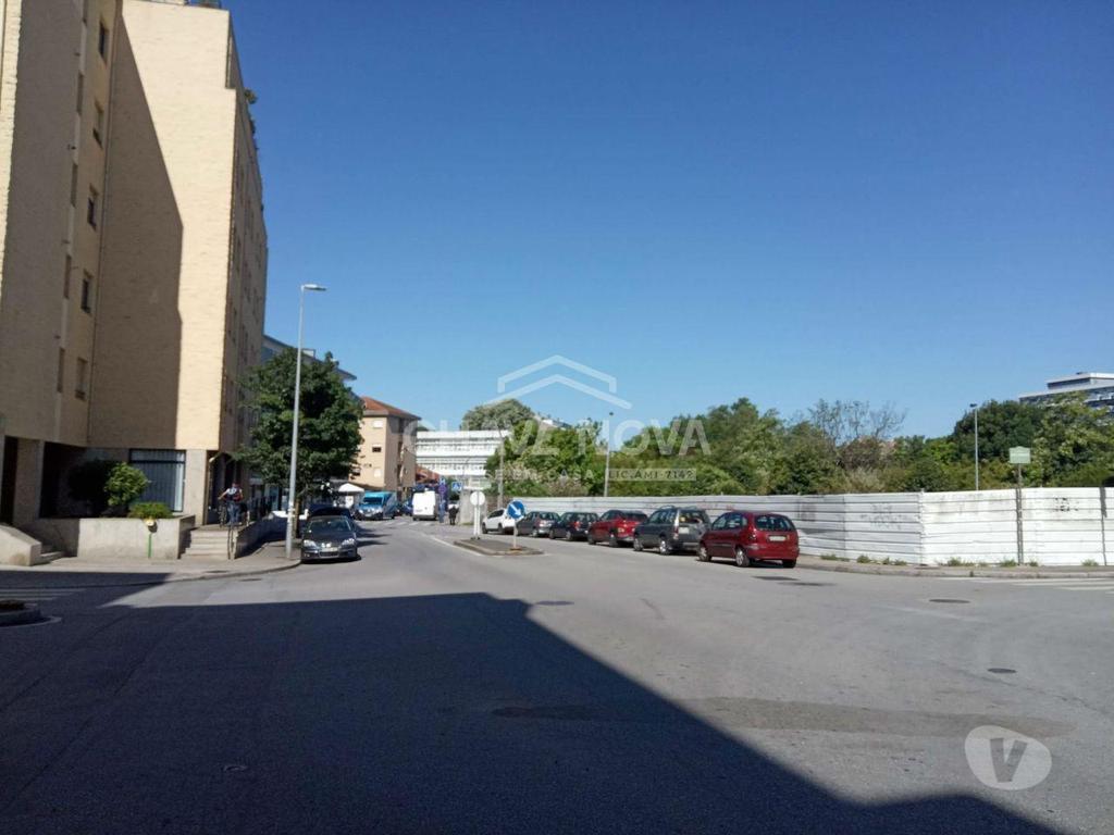 Comprar Loja Porto - Fotos para Loja com 63m2 de rua ao Carvalhido