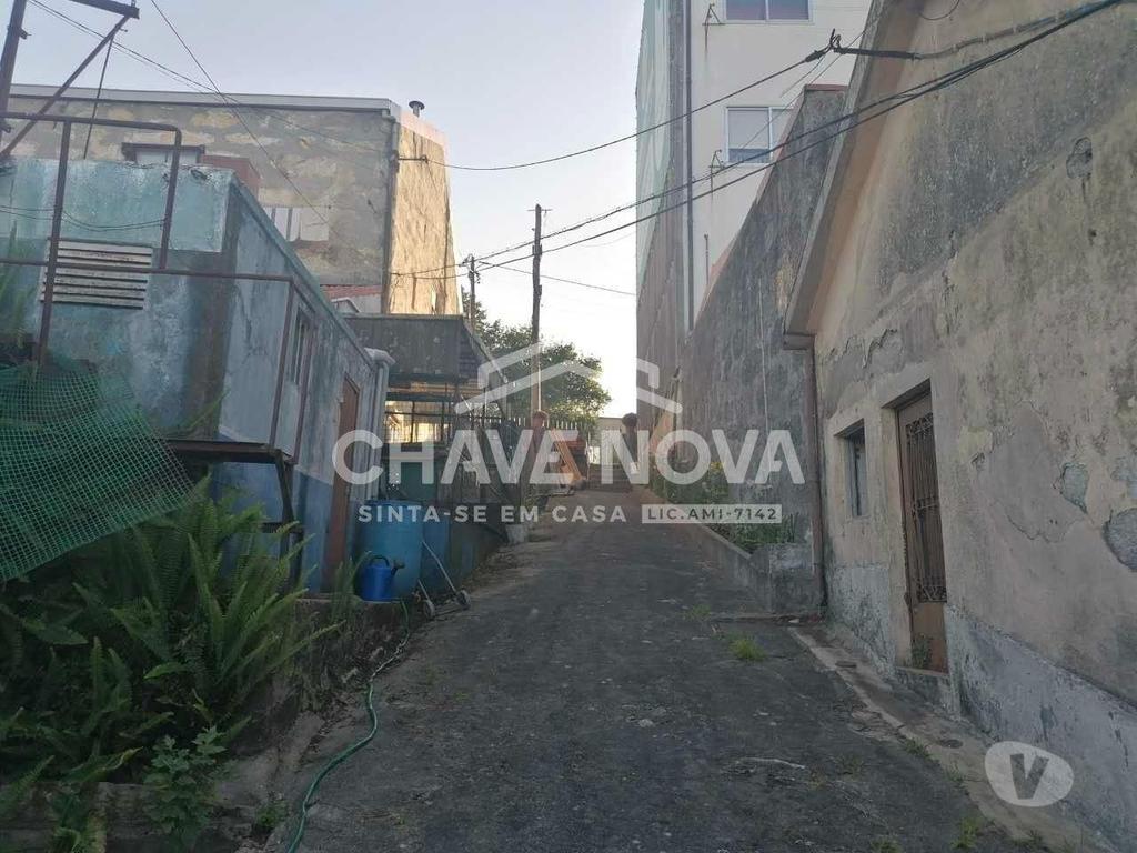 Terrenos Gondomar - Fotos para Terreno para construção em altura com 441 m². Rio Tinto.