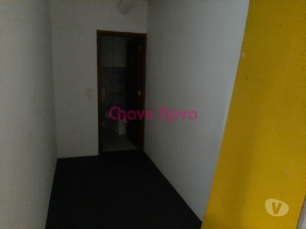 Comprar Loja Vila Nova de Gaia - Fotos para Loja de gaveto em Edifício comercial.