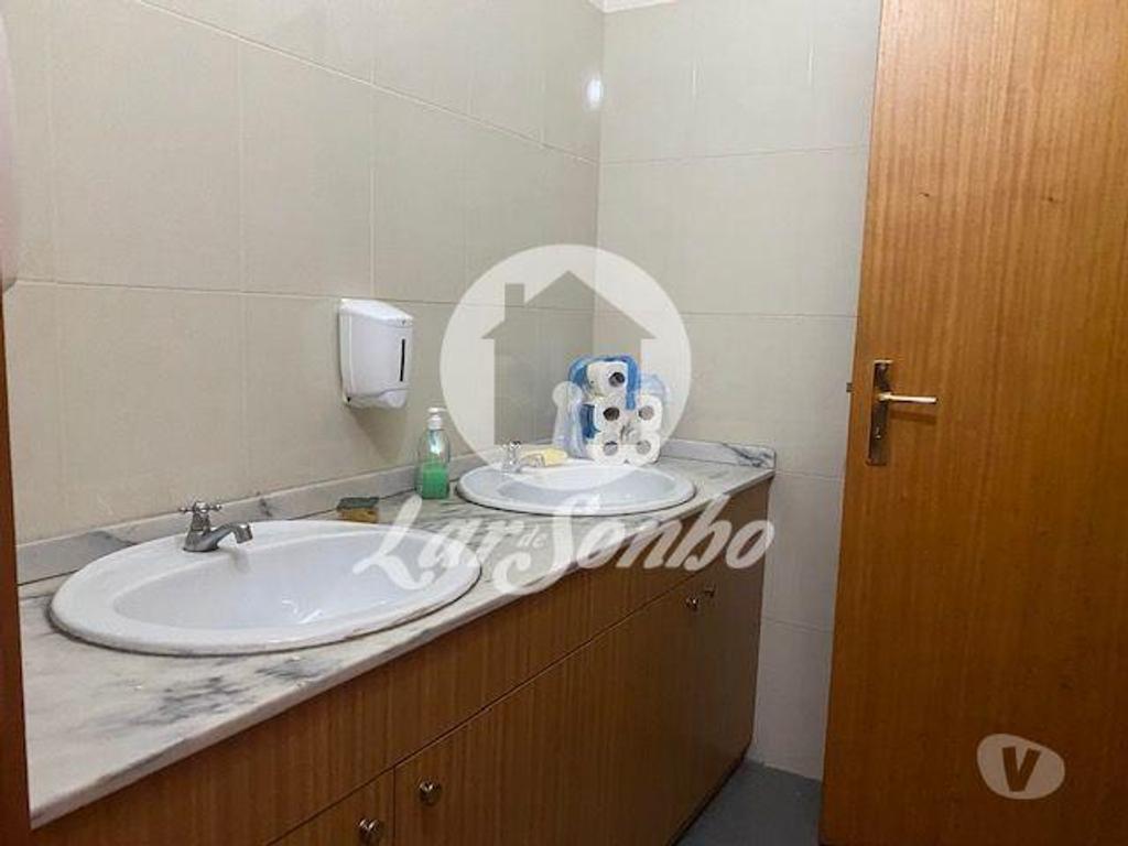 Comprar Loja Barcelos - Fotos para Espaço comercial no centro de Barcelos
