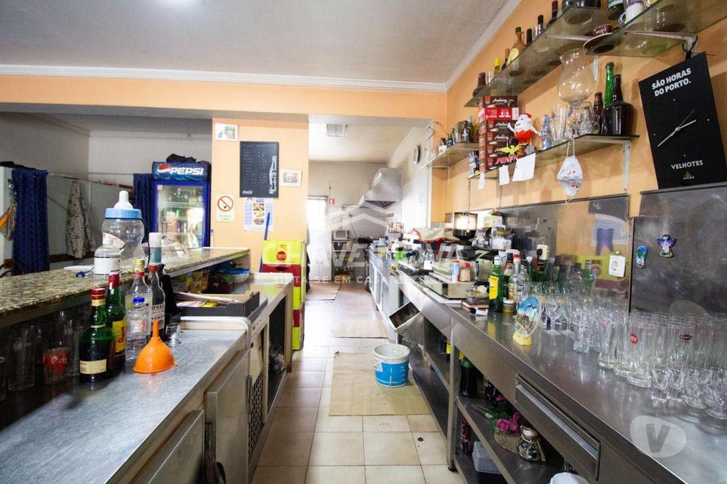 Comprar Loja Vila Nova de Gaia - Fotos para Trespasse Café em Oliveira do Douro