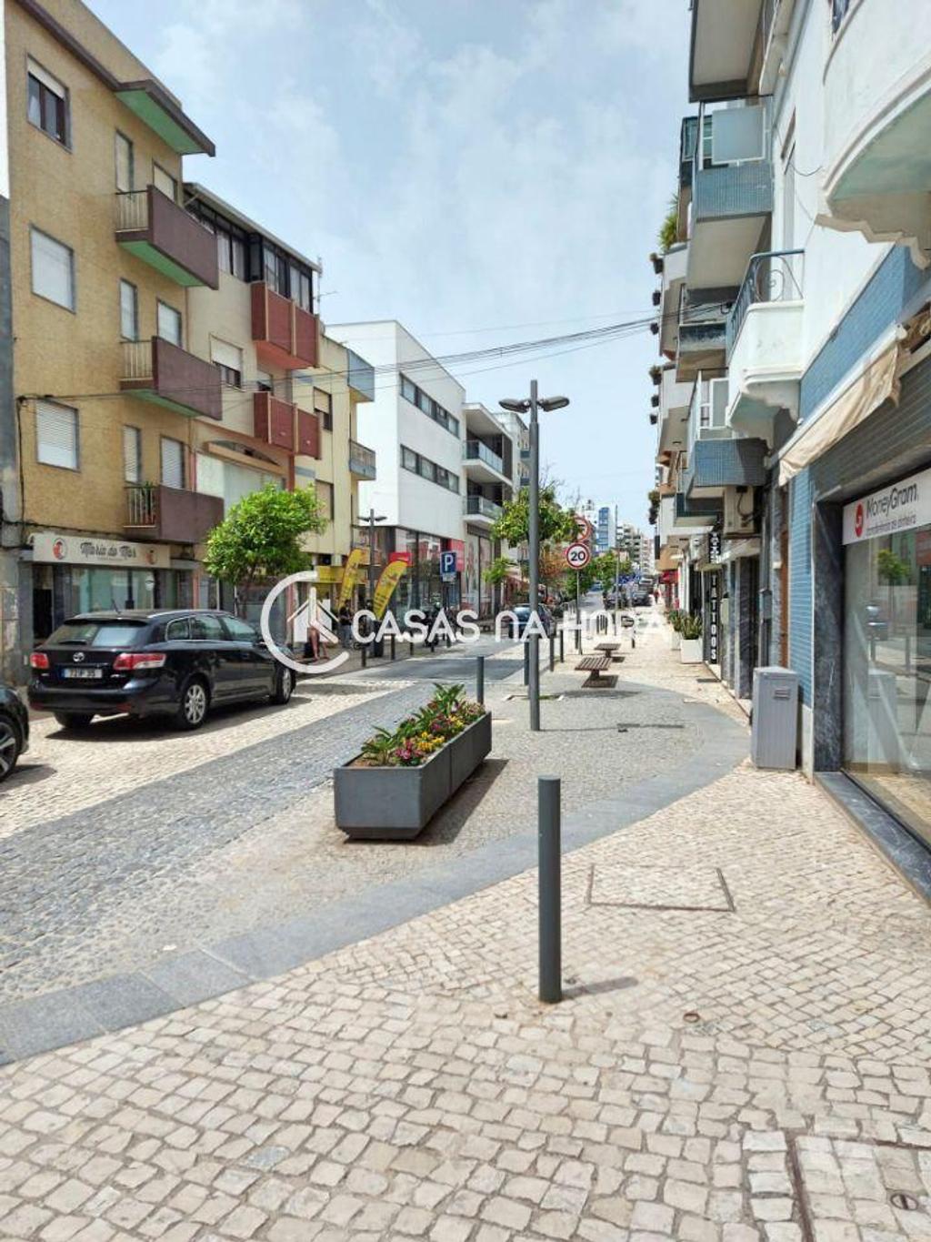 Comprar Loja Portimão - Fotos para Novo espaço comercial na baixa de Portimão! A dois passos da...