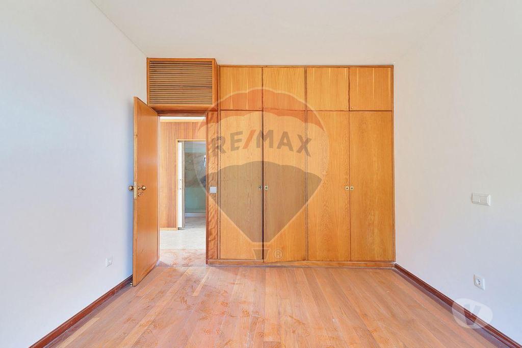 Apartamentos a venda Paredes - Fotos para Paredes-Moradia T6 para venda (124851199-1)