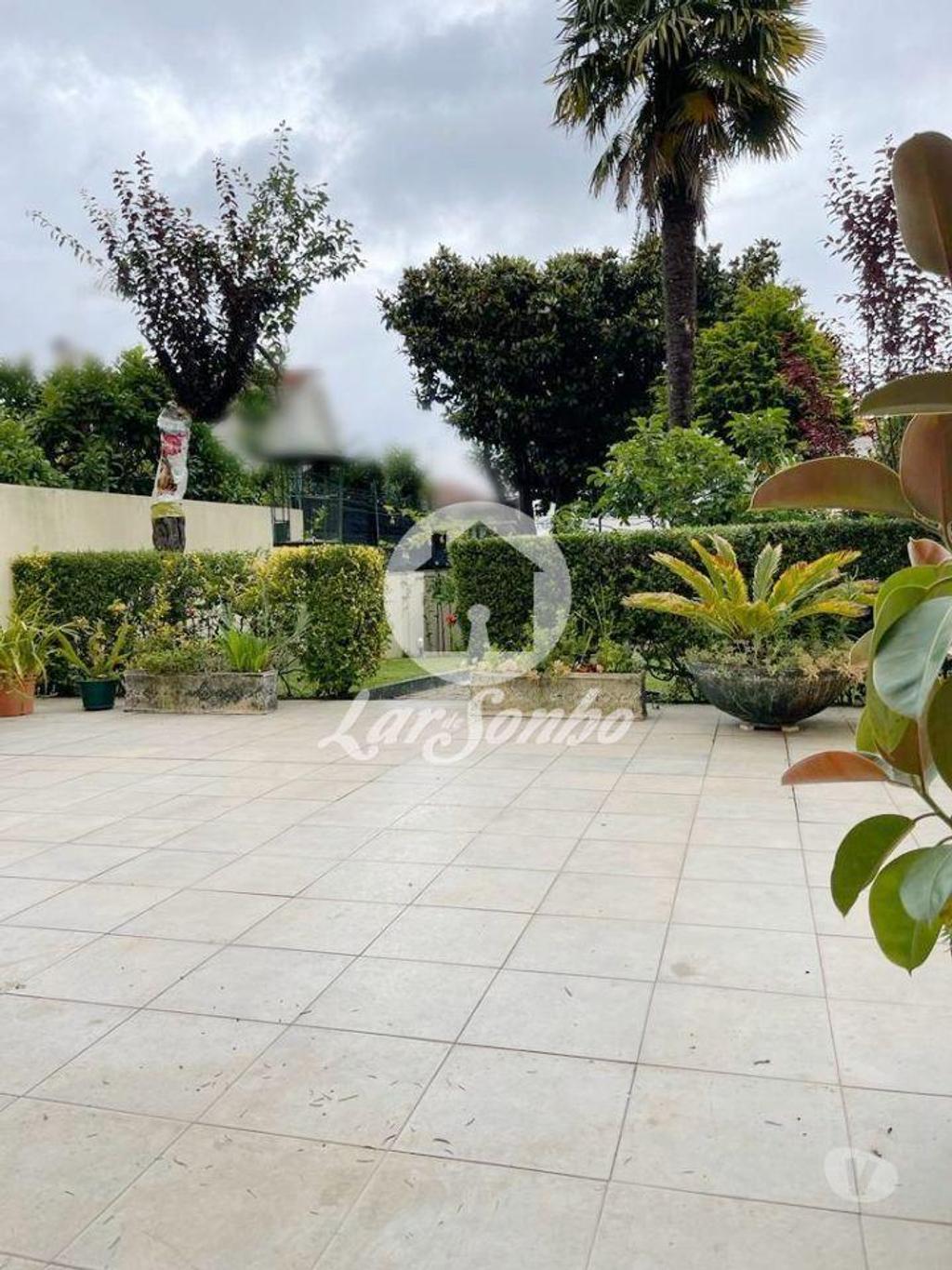 Apartamentos a venda Barcelos - Fotos para Barcelos-Moradia M4 com garagem fechada (265-M-00968)