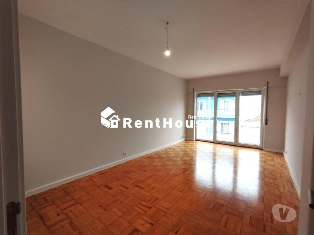 Apartamentos a venda Figueira da Foz - Fotos para Figueira-da-foz-T3 Renovado Bairro Novo Abadias (VF1542)