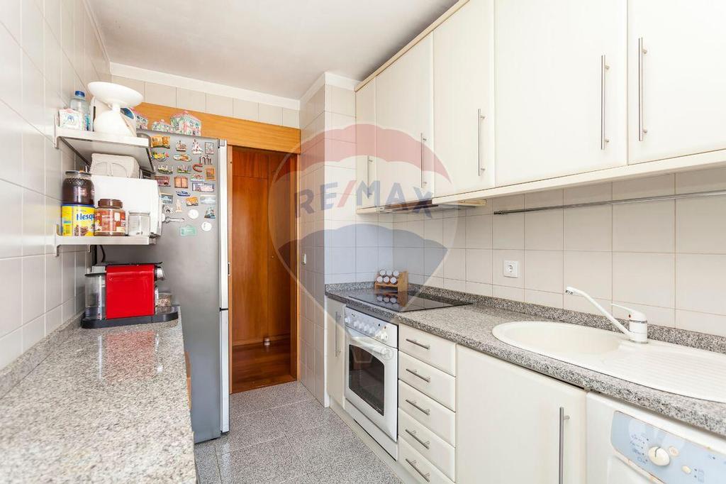 Apartamentos a venda Porto - Fotos para Porto-Apartamento T2 para venda (124851023-180)