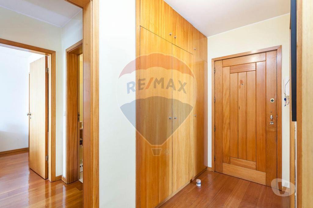 Apartamentos a venda Porto - Fotos para Porto-Apartamento T2 para venda (124851023-180)