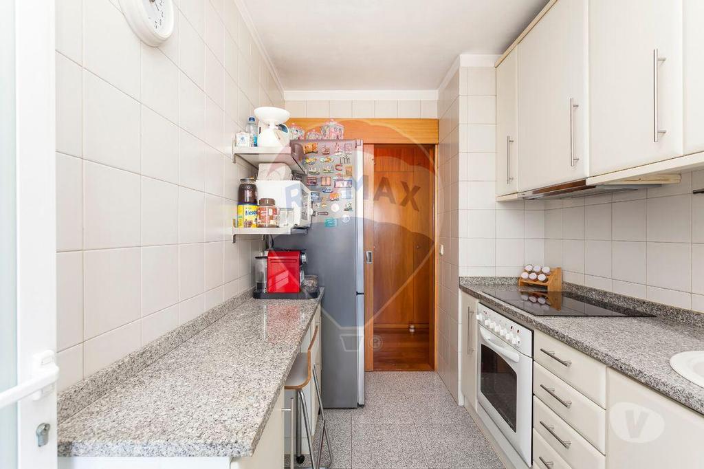 Apartamentos a venda Porto - Fotos para Porto-Apartamento T2 para venda (124851023-180)