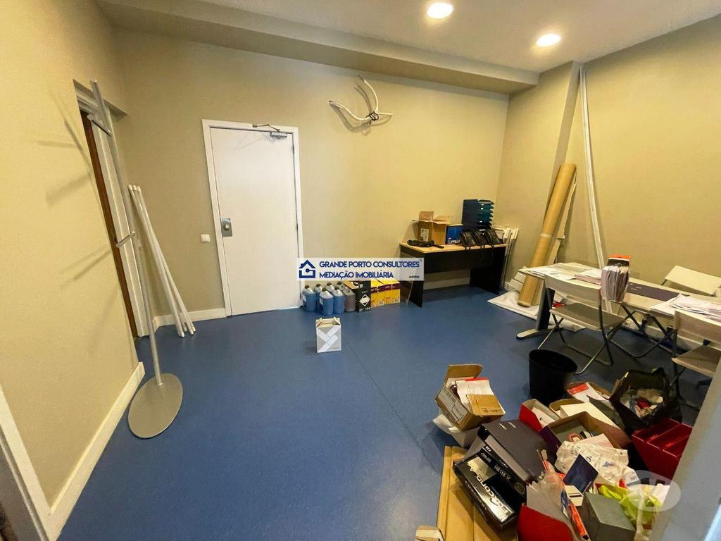 Comprar Loja Porto - Fotos para Loja C Terraço Junto Hotel Fénix - Campo Alegre