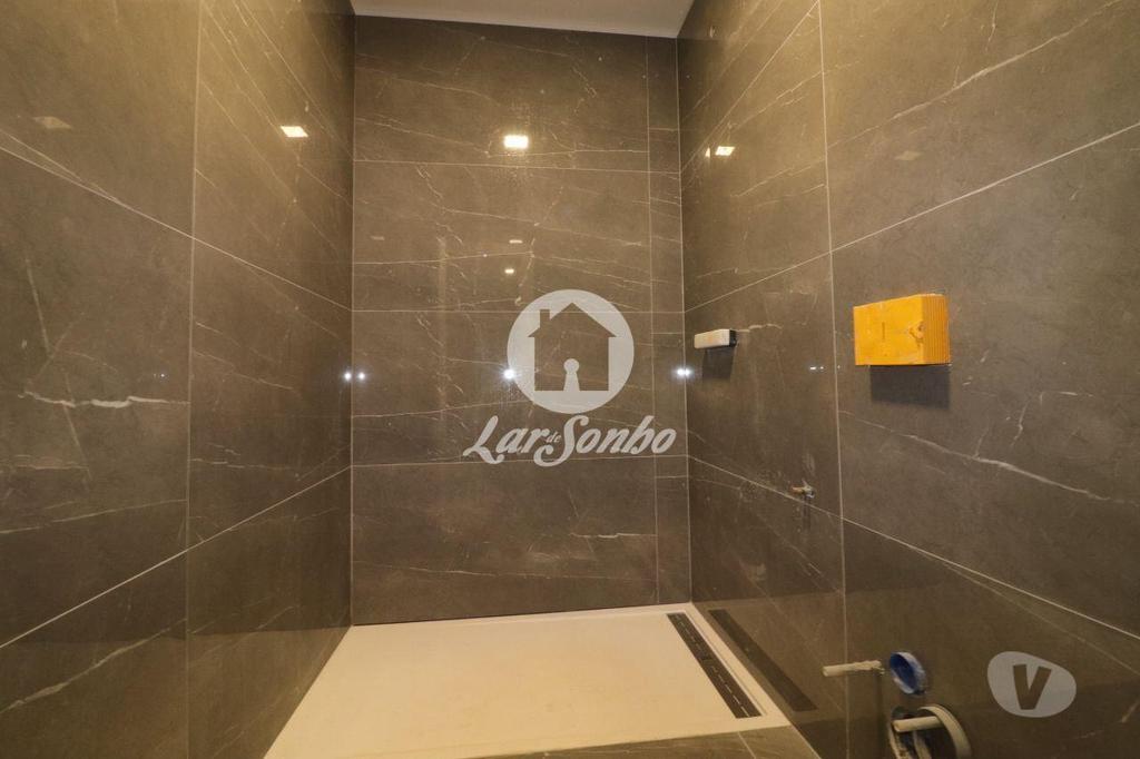 Apartamentos a venda Ovar - Fotos para Moradia de Gaveto T5 com Piscina na Praia de Esmoriz