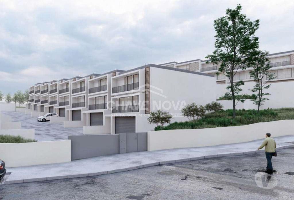 Apartamentos a venda Gondomar - Fotos para Gondomar-Moradia T3 S. Cosme - Gondomar (RT 02132)