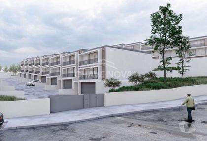 casas para vender - Fotos para Gondomar-Moradia T3 S. Cosme - Gondomar (RT 02133)