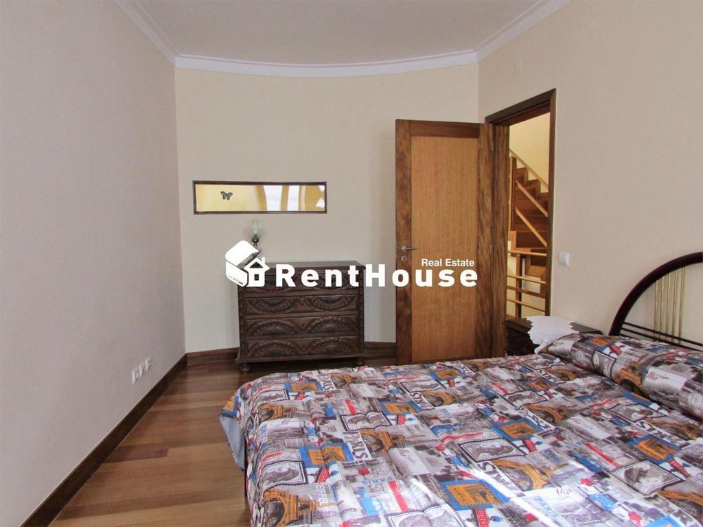Apartamentos a venda Figueira da Foz - Fotos para Figueira-da-foz-Moradia T4 no Centro da cidade! (VF1449)