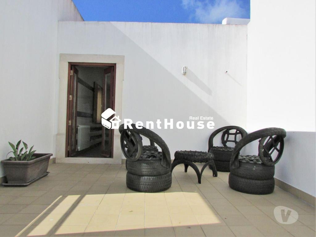 Apartamentos a venda Figueira da Foz - Fotos para Figueira-da-foz-Moradia T4 no Centro da cidade! (VF1449)