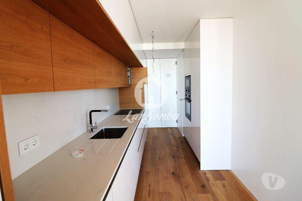 Apartamentos a venda Espinho - Fotos para T3 Centro de Espinho com 2 lugares de garagem (259-A-00146)