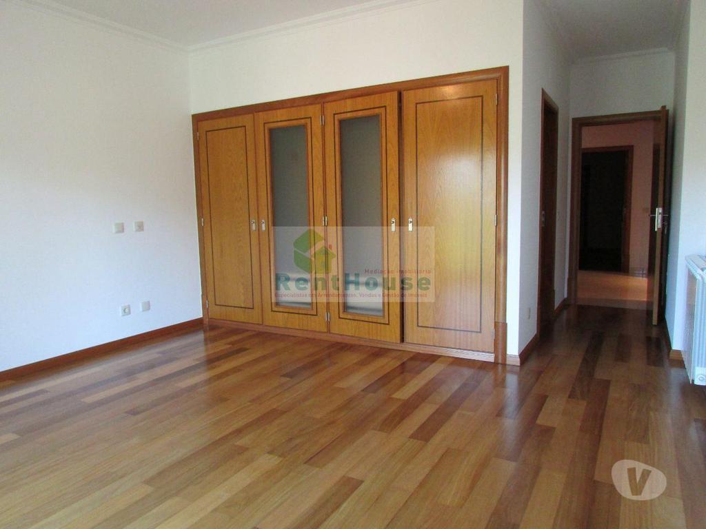 Apartamentos a venda Figueira da Foz - Fotos para Figueira-da-foz-Fabulosa Moradia M3+2 com Vista Mar (VF1559)