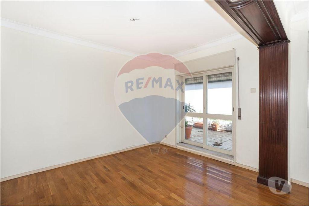 Apartamentos a venda Vila Nova de Gaia - Fotos para Vila-nova-de-gaia-Moradia T4 para venda (124851023-177)