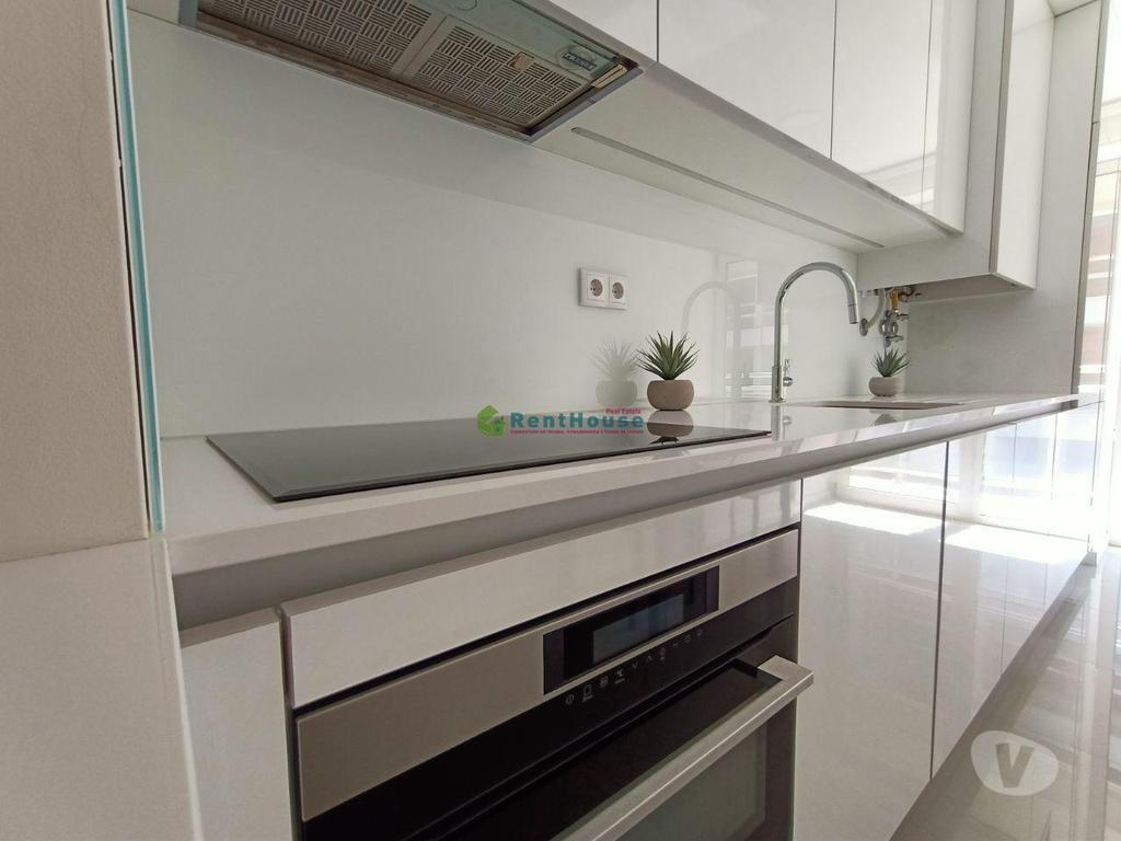 Apartamentos a venda Figueira da Foz - Fotos para Figueira-da-foz-T2+P Luxo Junto à praia (VF1618)