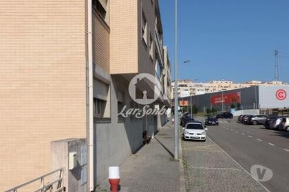 Terrenos e Quintas - Fotos para Terreno com Projecto Aprovado para 8 Apartamentos (259-T-00148)
