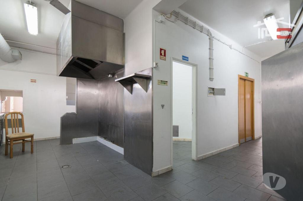 Comprar Loja Ourém - Fotos para Restaurante com condições de excelência em Ourém