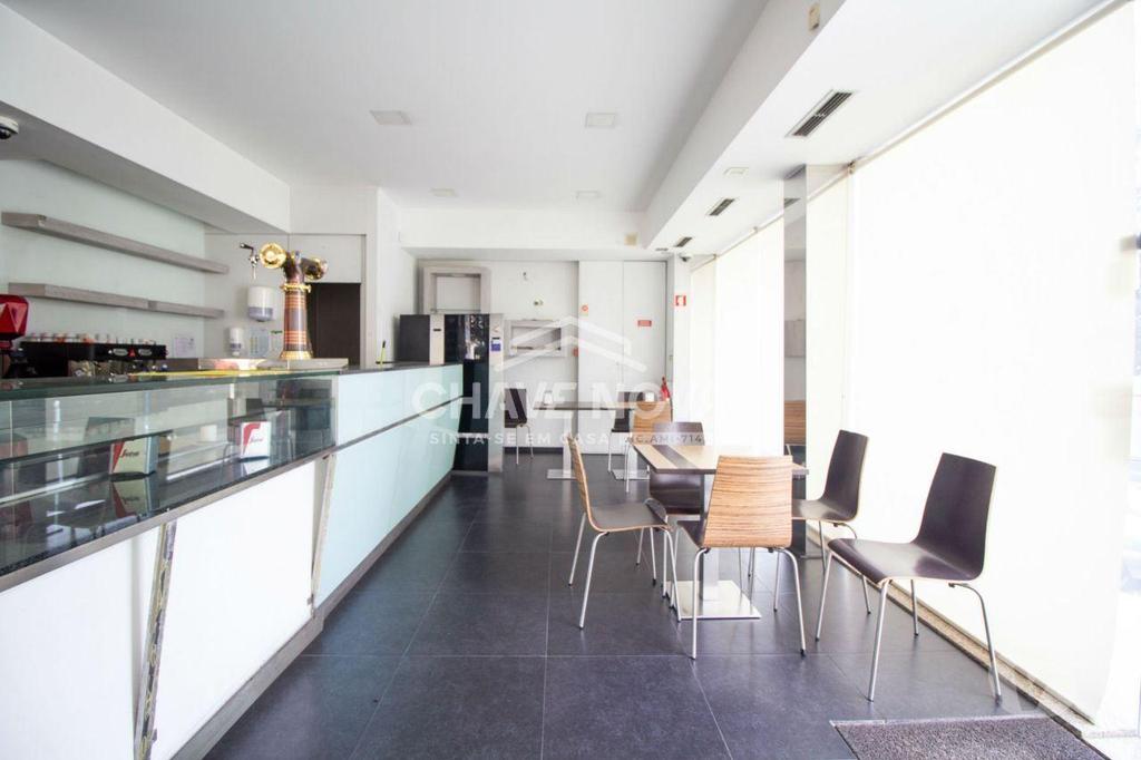 Comprar Loja Gondomar - Fotos para Confeitaria Pão Quente na Areosa Arroteias