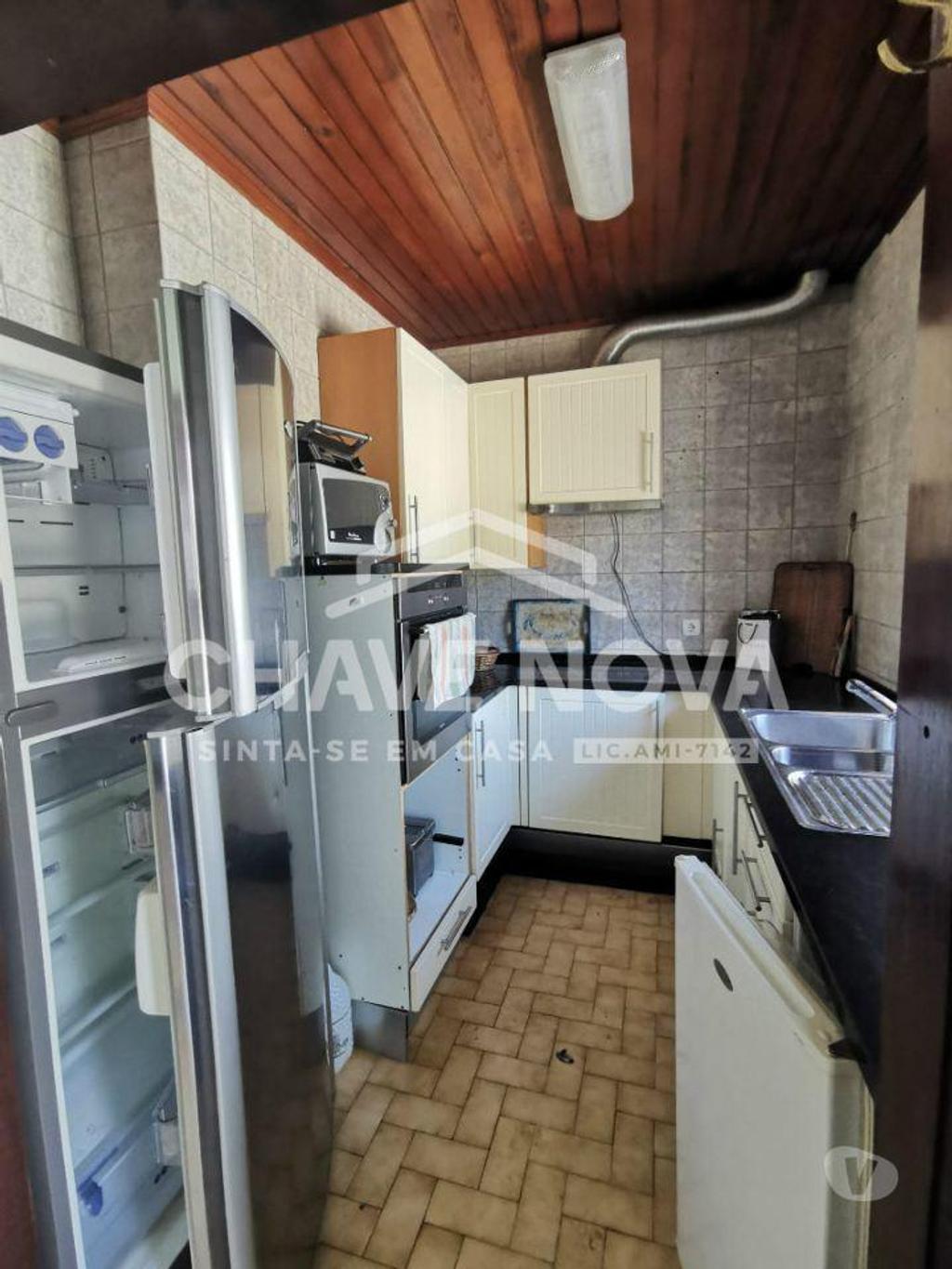 Apartamentos a venda Vila Nova de Gaia - Fotos para Moradia Para Recuperar em Canidelo (700m das Praias) (GN 01491)