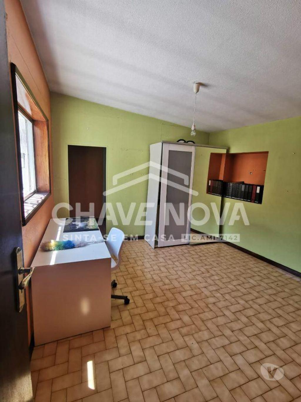 Apartamentos a venda Vila Nova de Gaia - Fotos para Moradia Para Recuperar em Canidelo (700m das Praias) (GN 01491)