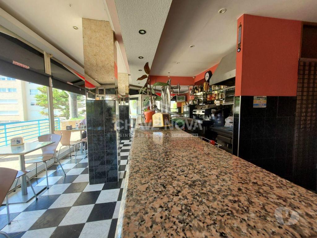 Comprar Loja Maia - Fotos para Venda de Loja c Café a Funcionar - Maia (Vermoim)