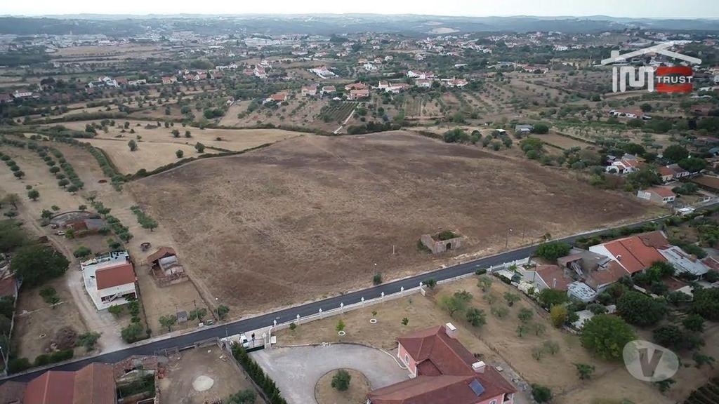 Terrenos Tomar - Fotos para Terreno para loteamento - 10 Moradias independentes (1-T-000500)