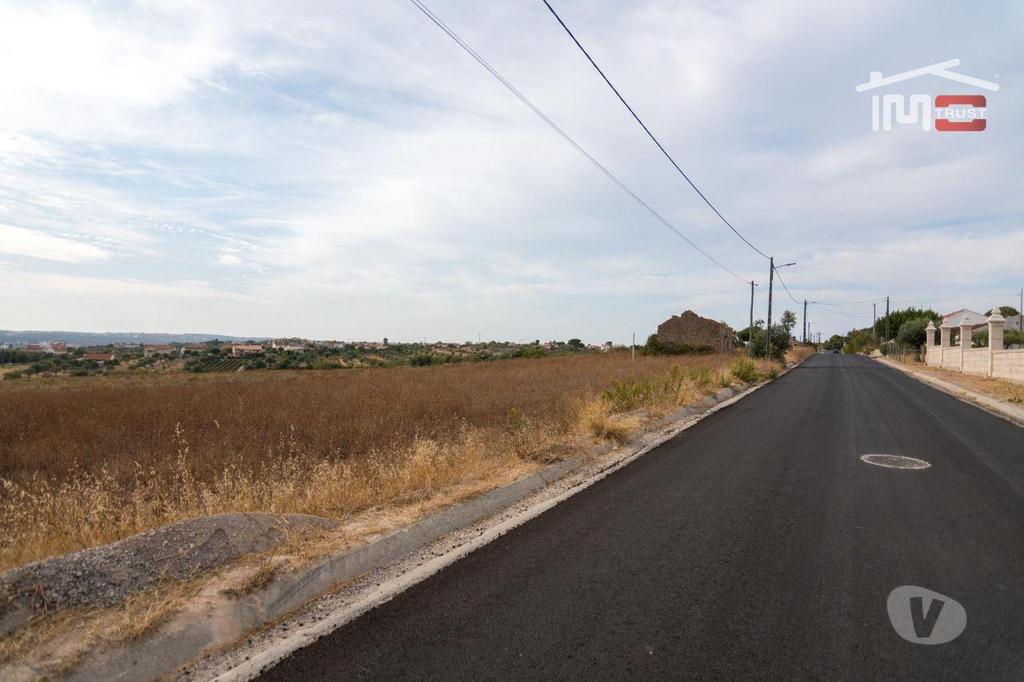 Terrenos Tomar - Fotos para Terreno para loteamento - 10 Moradias independentes (1-T-000500)