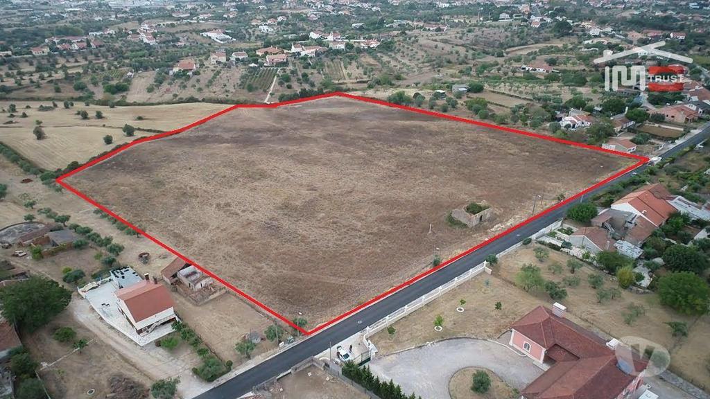 Terrenos Tomar - Fotos para Terreno para loteamento - 10 Moradias independentes (1-T-000500)