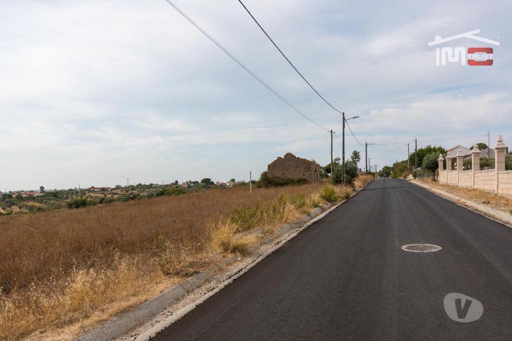 Terrenos Tomar - Fotos para Terreno para loteamento - 10 Moradias independentes (1-T-000500)