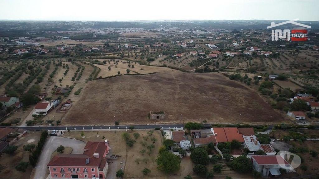 Terrenos Tomar - Fotos para Terreno para loteamento - 10 Moradias independentes (1-T-000500)