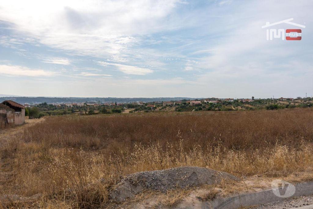 Terrenos Tomar - Fotos para Terreno para loteamento - 10 Moradias independentes (1-T-000500)