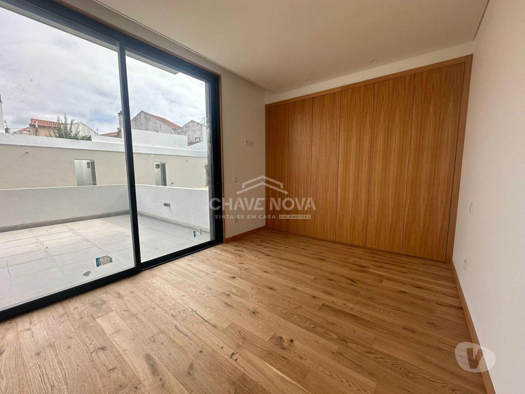 Apartamentos a venda Aveiro - Fotos para Apartamento T2 Centro Aveiro. Garagem e terraço. Condomínio com
