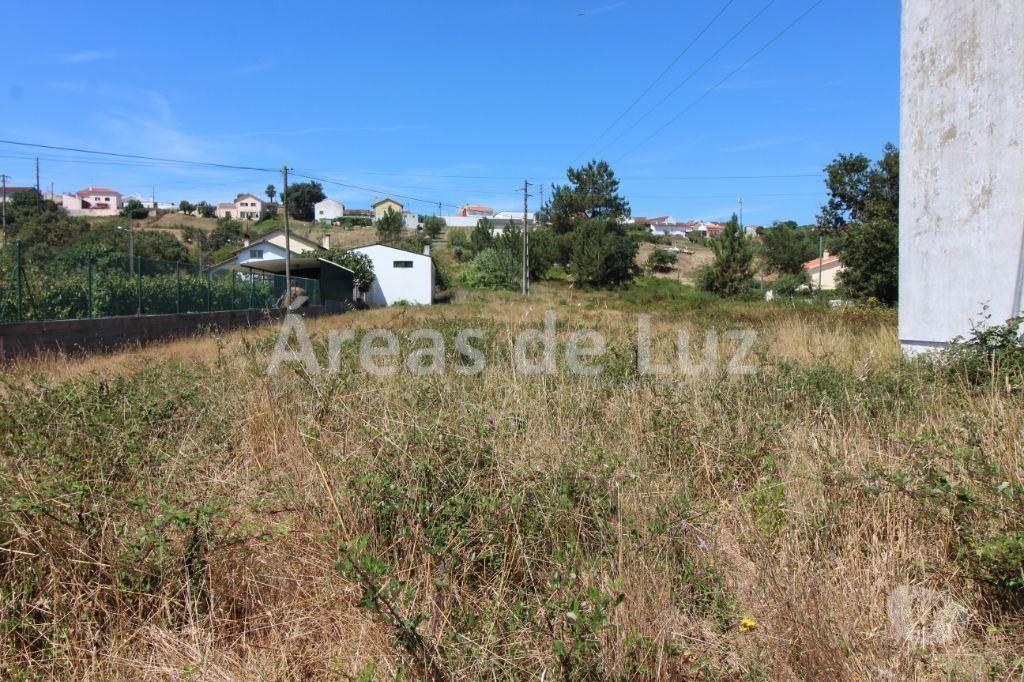 Terrenos Leiria - Fotos para Leiria-Terreno com 2600 m2, projecto aprovado (S-A811 22)